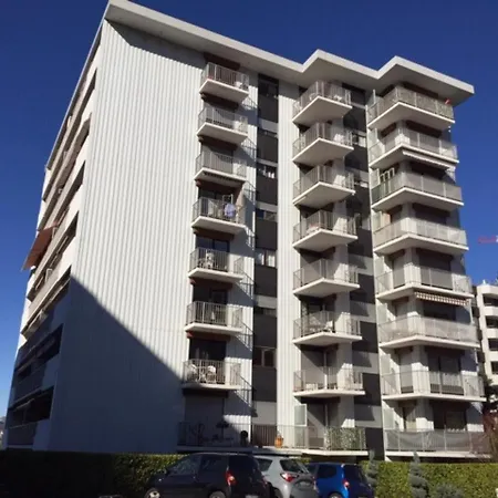 T2 Bis Avec Balcon, Piscine Et Tennis - - Fr-1-555-78 Apartamento *